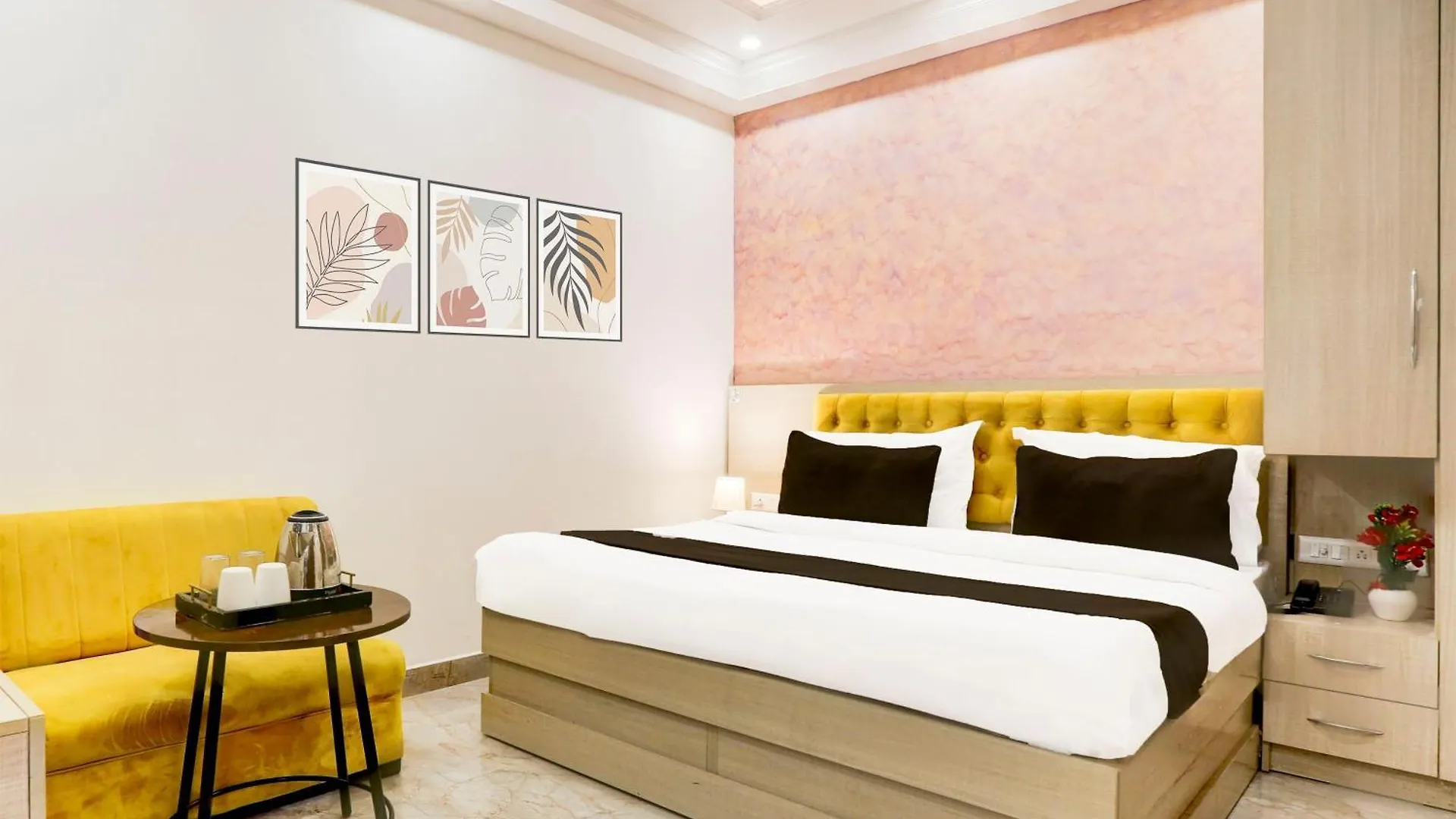 Super Townhouse Eden Garden Zirakpur contacts